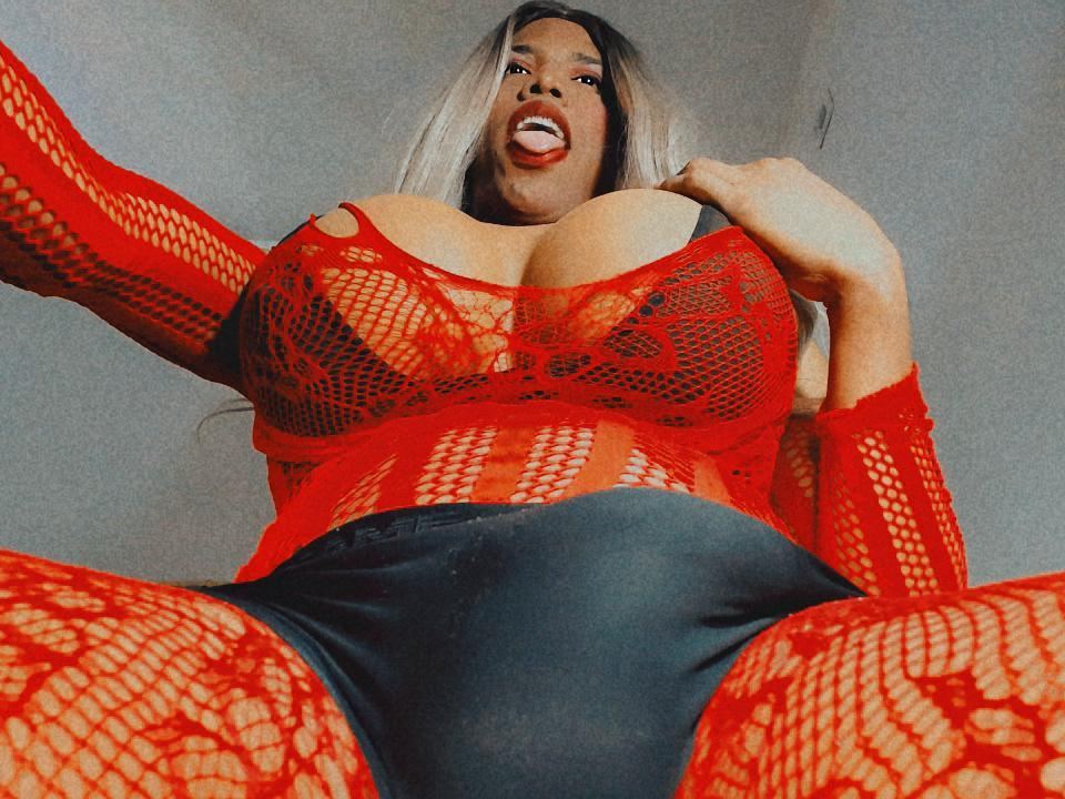 Valentinabigblackcock's profile - Image n°1