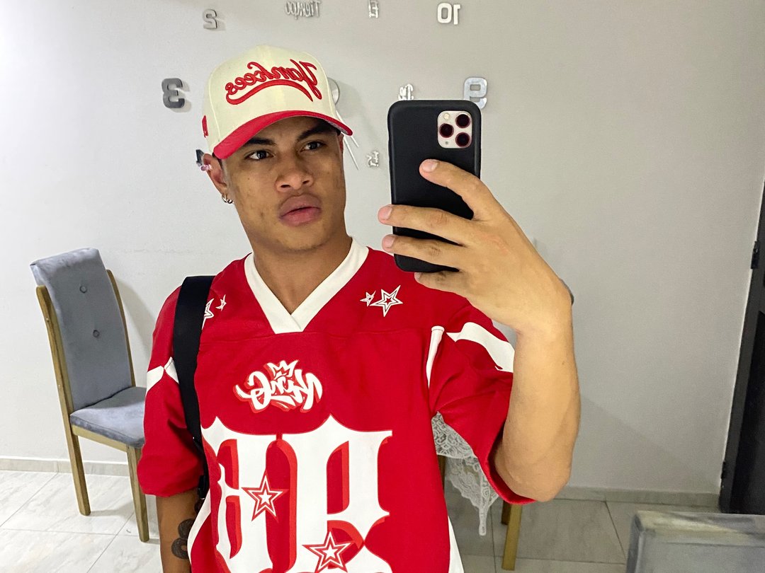 Perfil con Valentino27 - Imagen  n°0