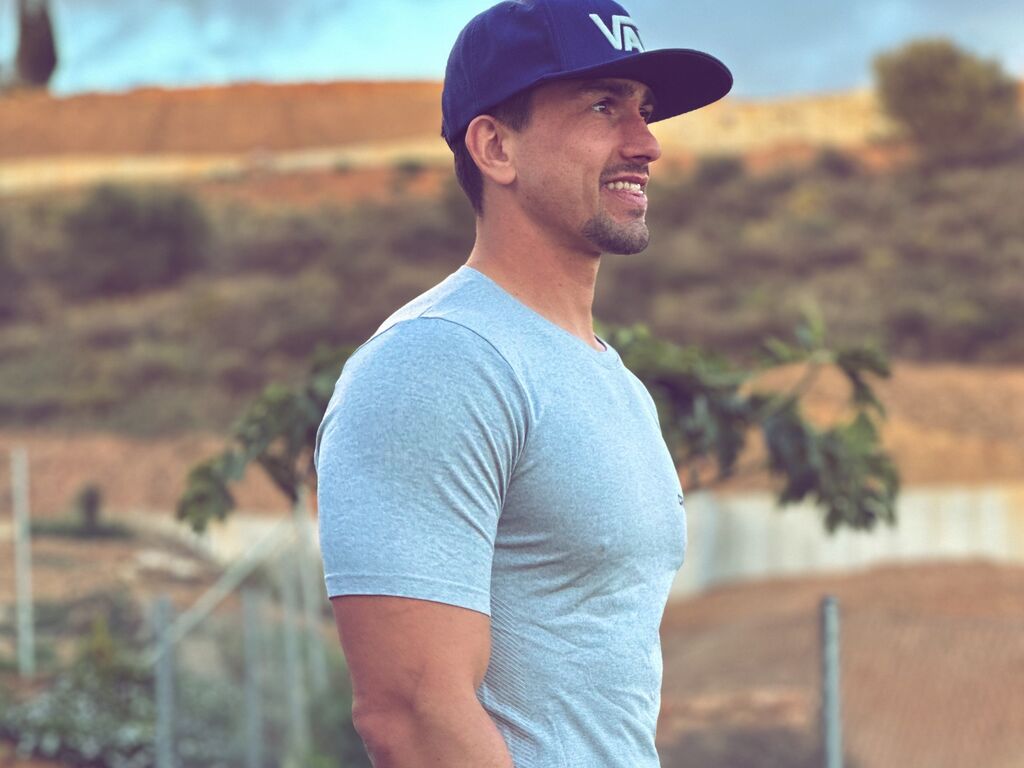 Valterhook's profile - Image n°1