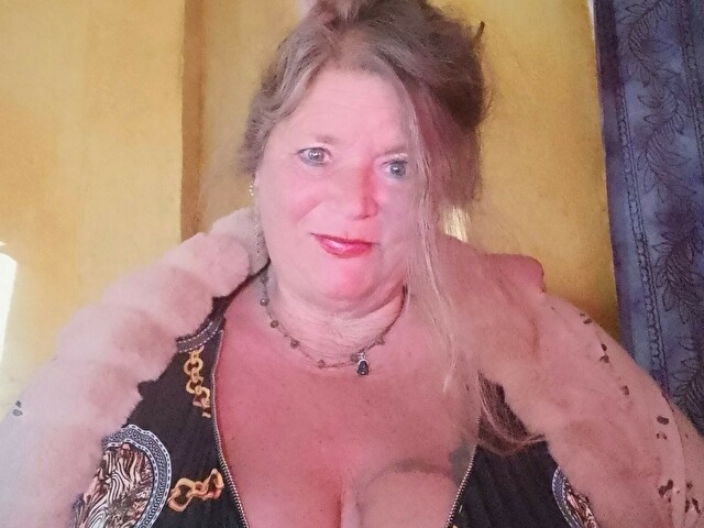 Vampwoman's profile - Image n°1