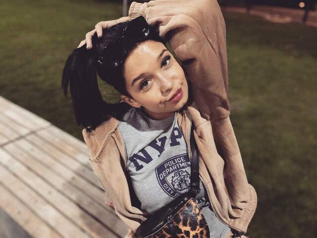 Aliisa00011's profiel - Afbeelding n°7