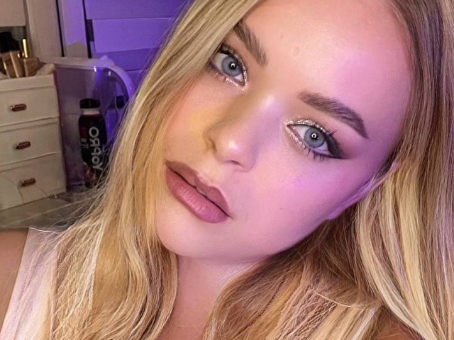 VelvetMiraa's profile - Image n°1