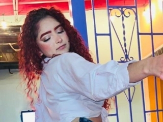 Sexo por webcam con Venussvelvet