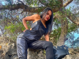 Webcam sex with Veronicaguzman