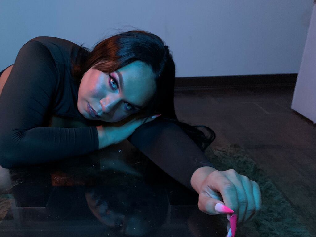 Veronicahepburn's profile - Image n°1