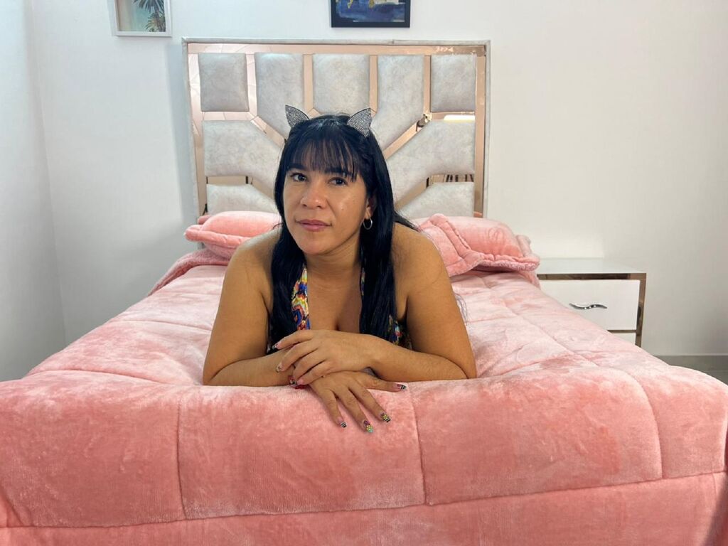 Veronicanoir's profile - Image n°1