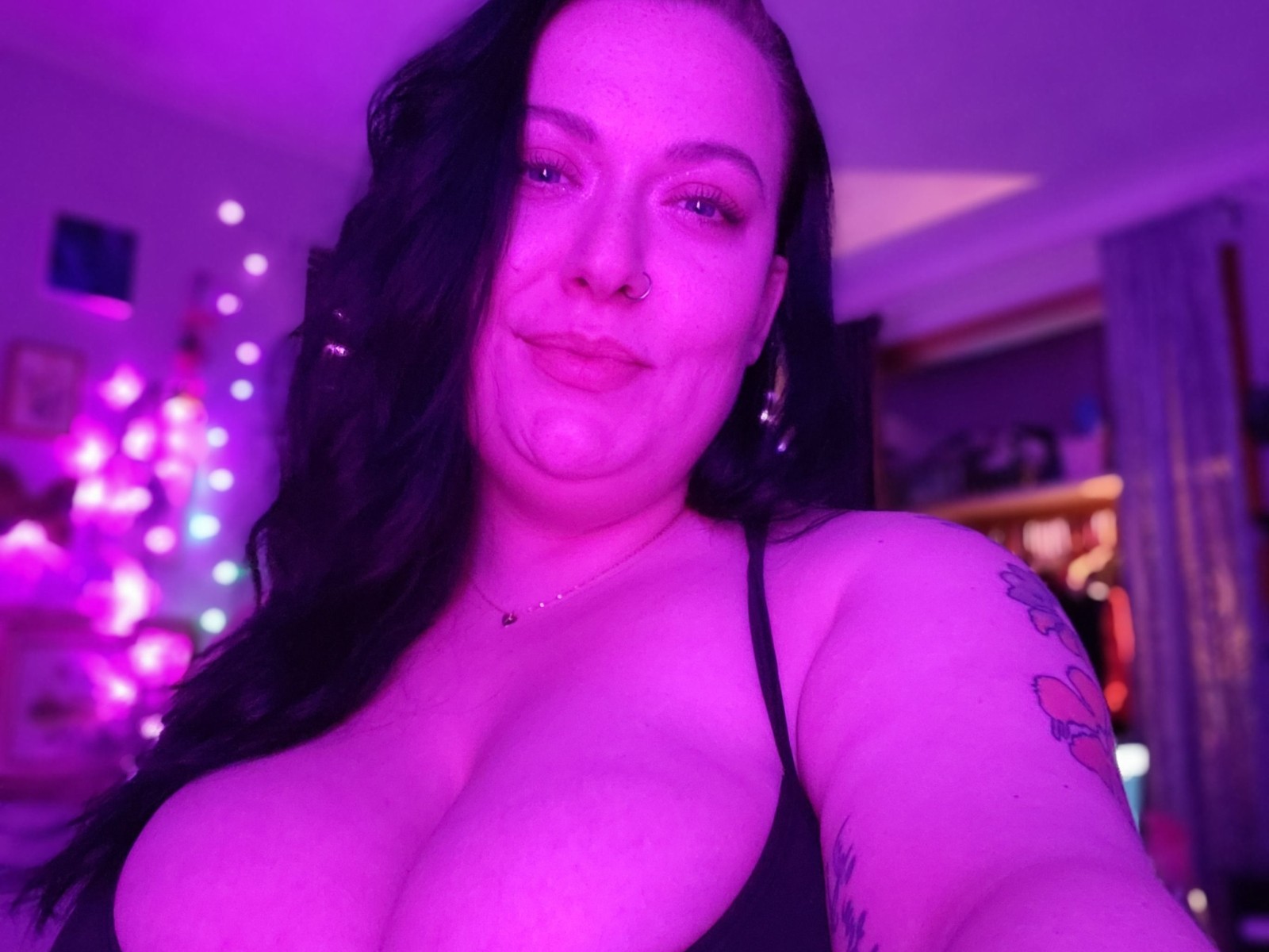 Vickivallx's profile - Image n°1