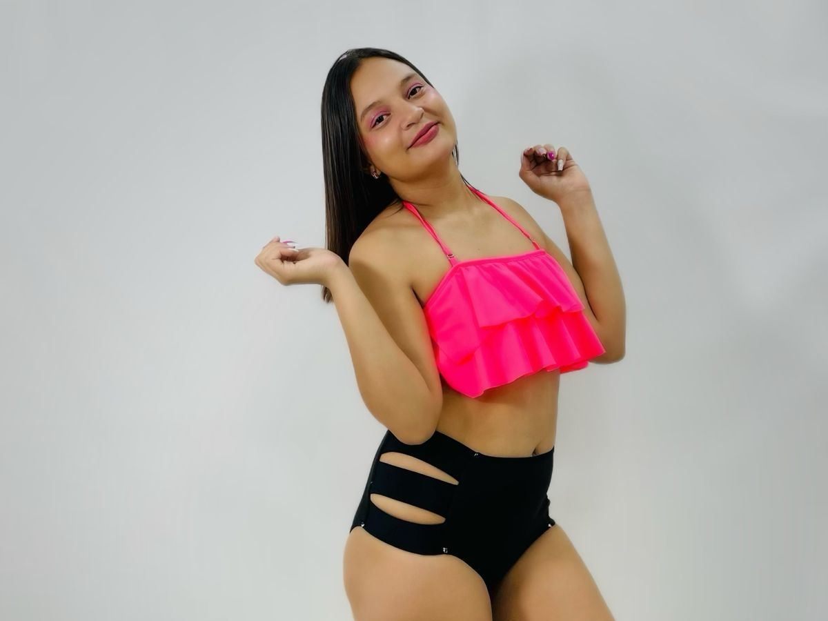 Victoria_Lea's profile - Image n°1