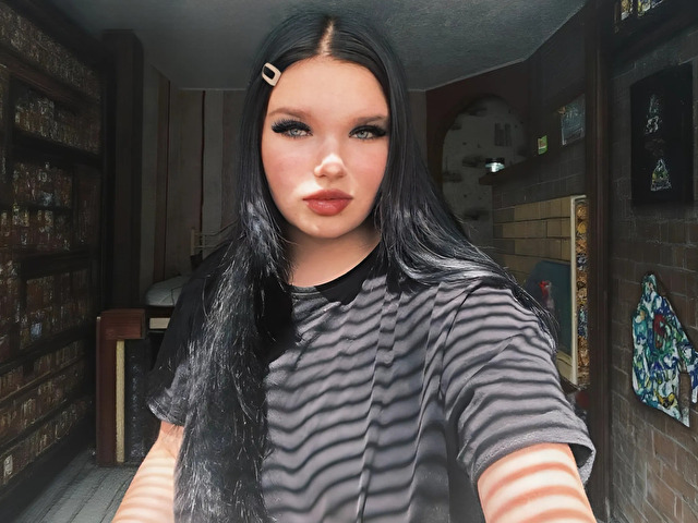 Victoriakot's profile - Image n°3