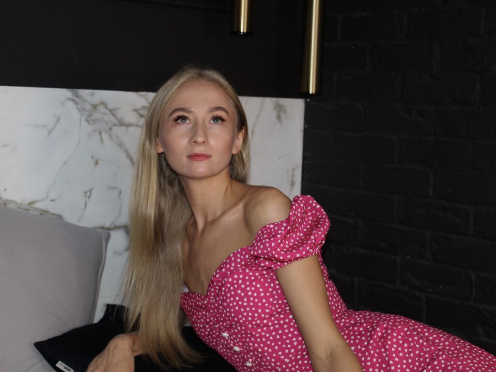 Victoriariddle's profile - Image n°4
