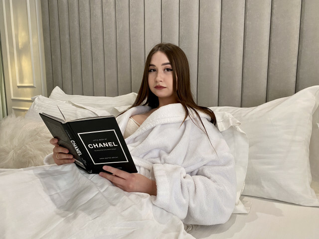 Perfil con Victotia - Imagen  n°30