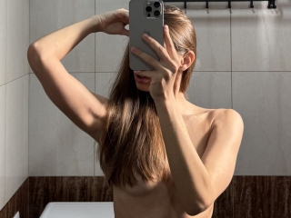 Sexo por webcam con Vikisweets