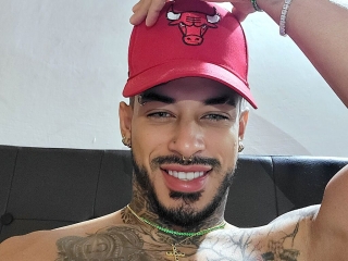 Webcam sex con Vinzenzrizzo