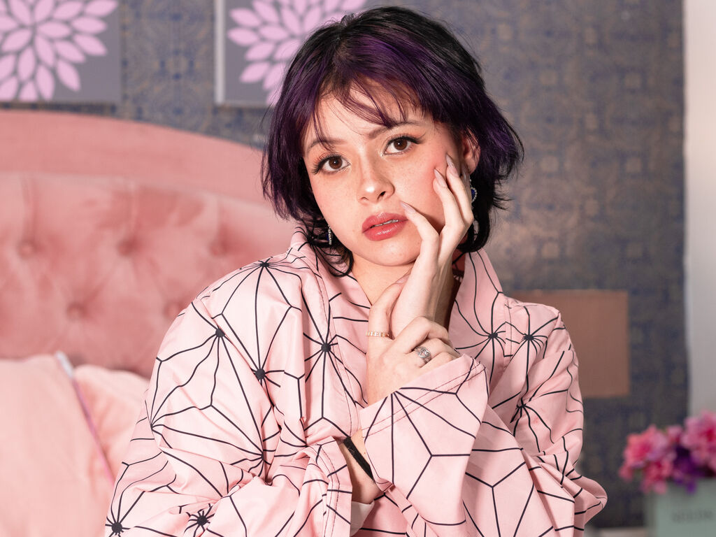 Violethclark's profile - Image n°1