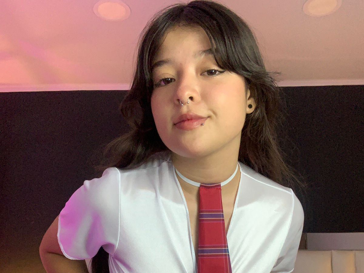 Violetjhonns's profile - Image n°1