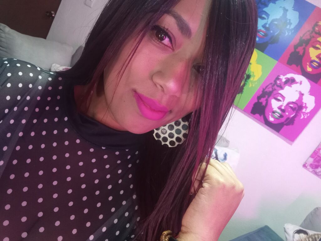 Vivianahamilton's profile - Image n°2