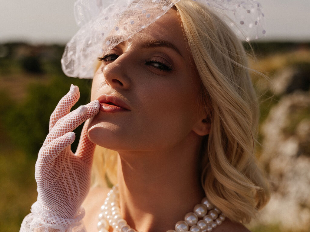 Viviennepower's profile - Image n°2