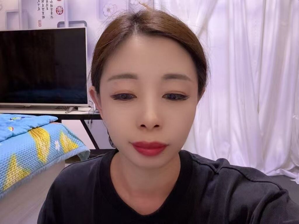 Wanghuanb's profile - Image n°0