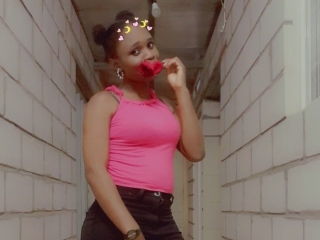 Webcam sex con Wetberryy