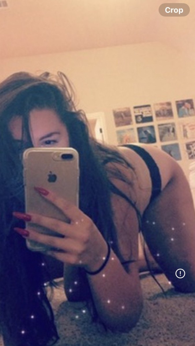 Wetcherrrymilf's profiel - Afbeelding n°1