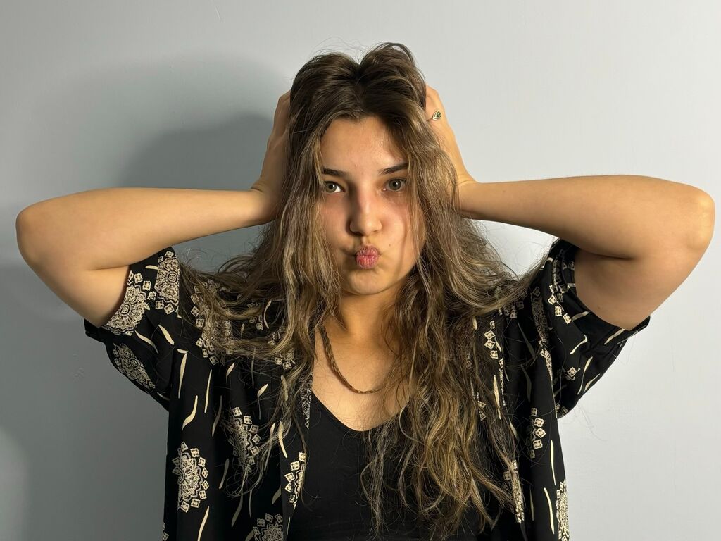 Whitneybeer's profile - Image n°0