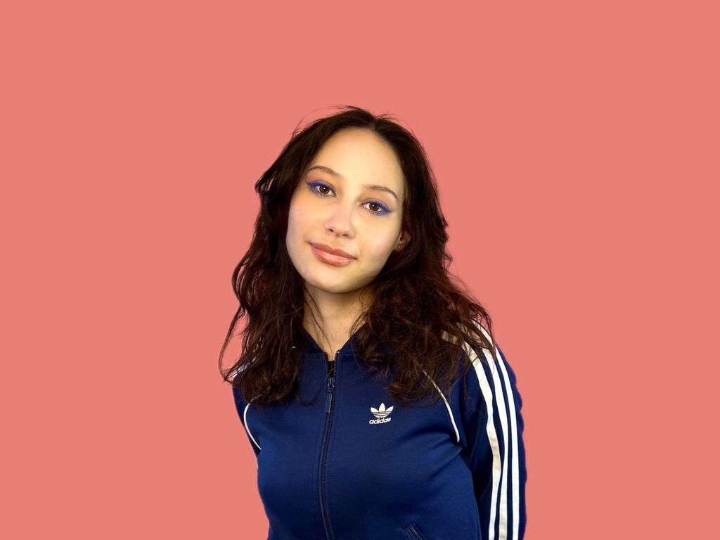 Whitneybones's profile - Image n°0