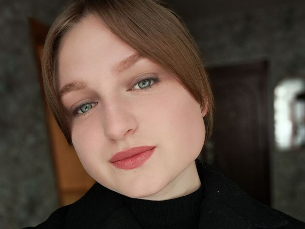 Whitneycatlett's profile - Image n°0