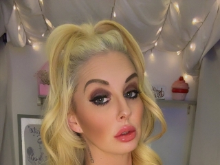 Webcam sex with Whitneyj