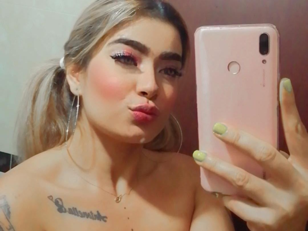 Wondercouplexxx's profile - Image n°0