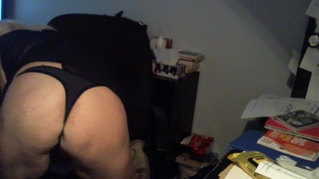 XTRAHORNYONE18's profiel - Afbeelding n°9