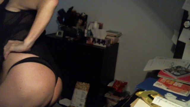 XTRAHORNYONE18's profiel - Afbeelding n°8