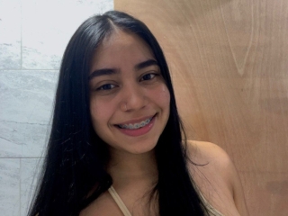 Webcam sex with Xayravelvet