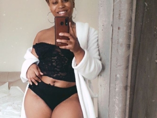 Xx_Latoya_Xx's Sexcam