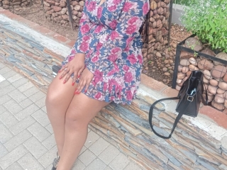 Sexo por webcam con Xxxbustylolaxxx