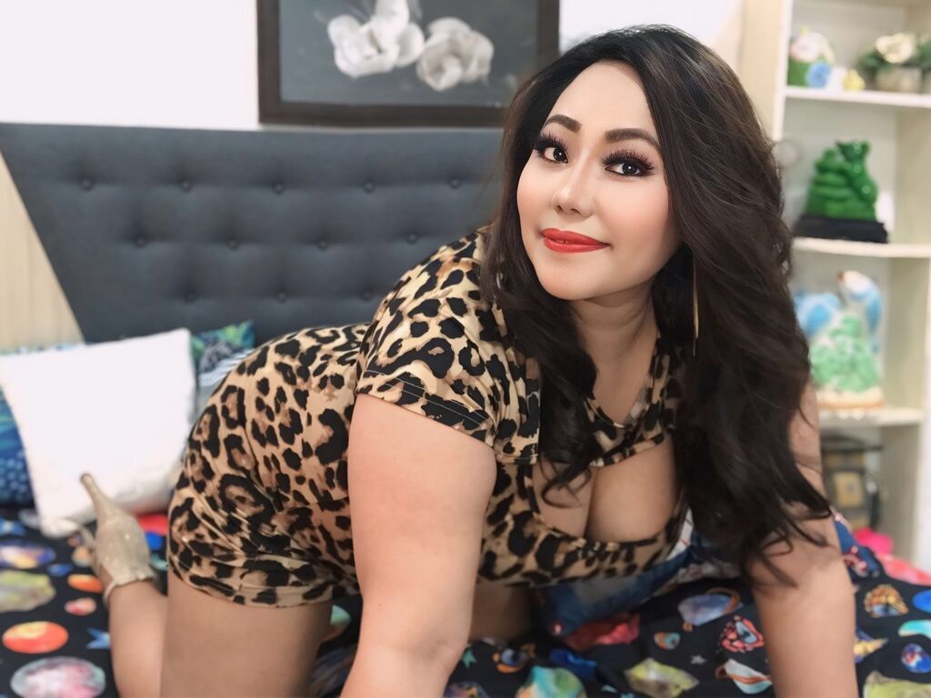 Yanahilton's profile - Image n°0