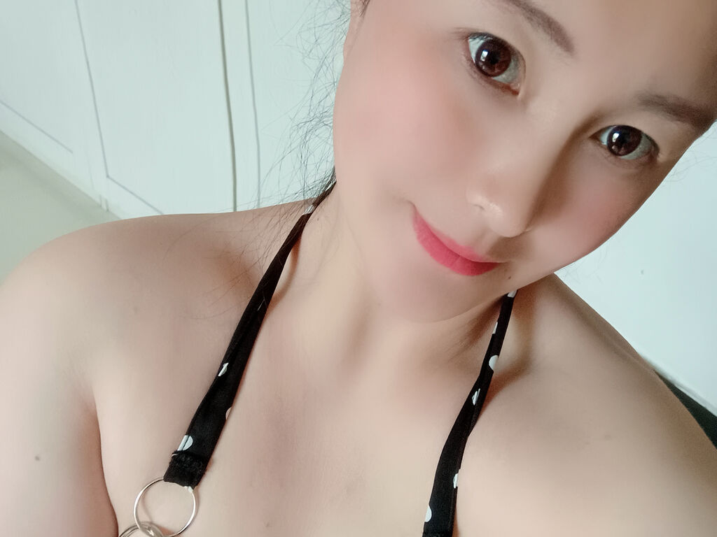 Yangfang's profile - Image n°0