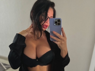 Webcam sex con Yannadim