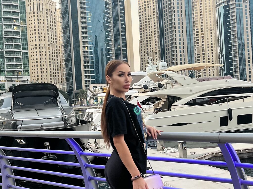 Yasminaaa's profile - Image n°1