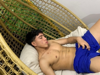 Yei_Os_24's Sexcam