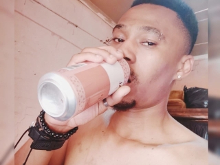 Yellowbonedick2010's Sexcam