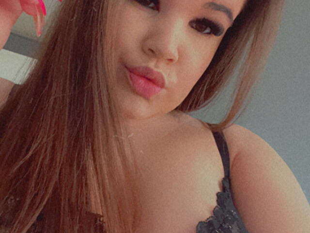 Yenniesworld's profile - Image n°2