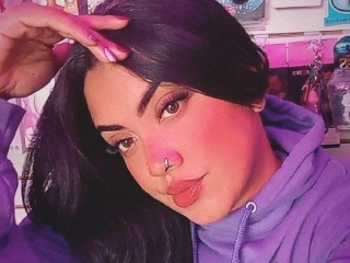 Webcam sex with Yenniferexotic