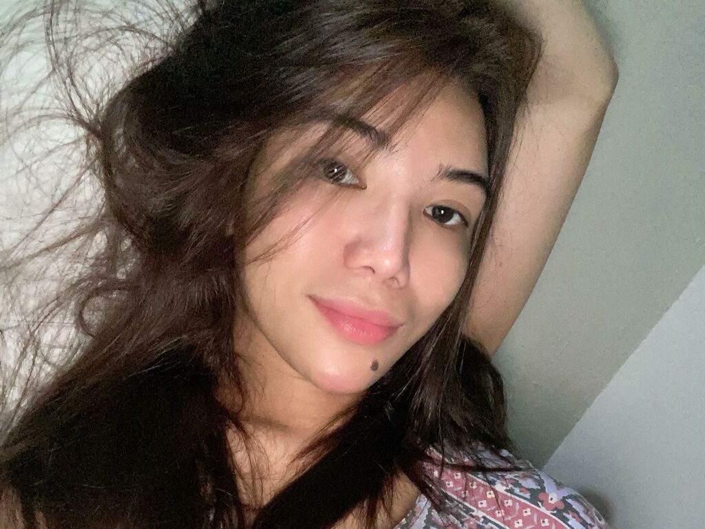 Yeshamaxwell's profile - Image n°11