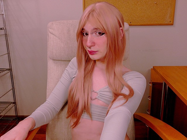 Yoimika's profile - Image n°0