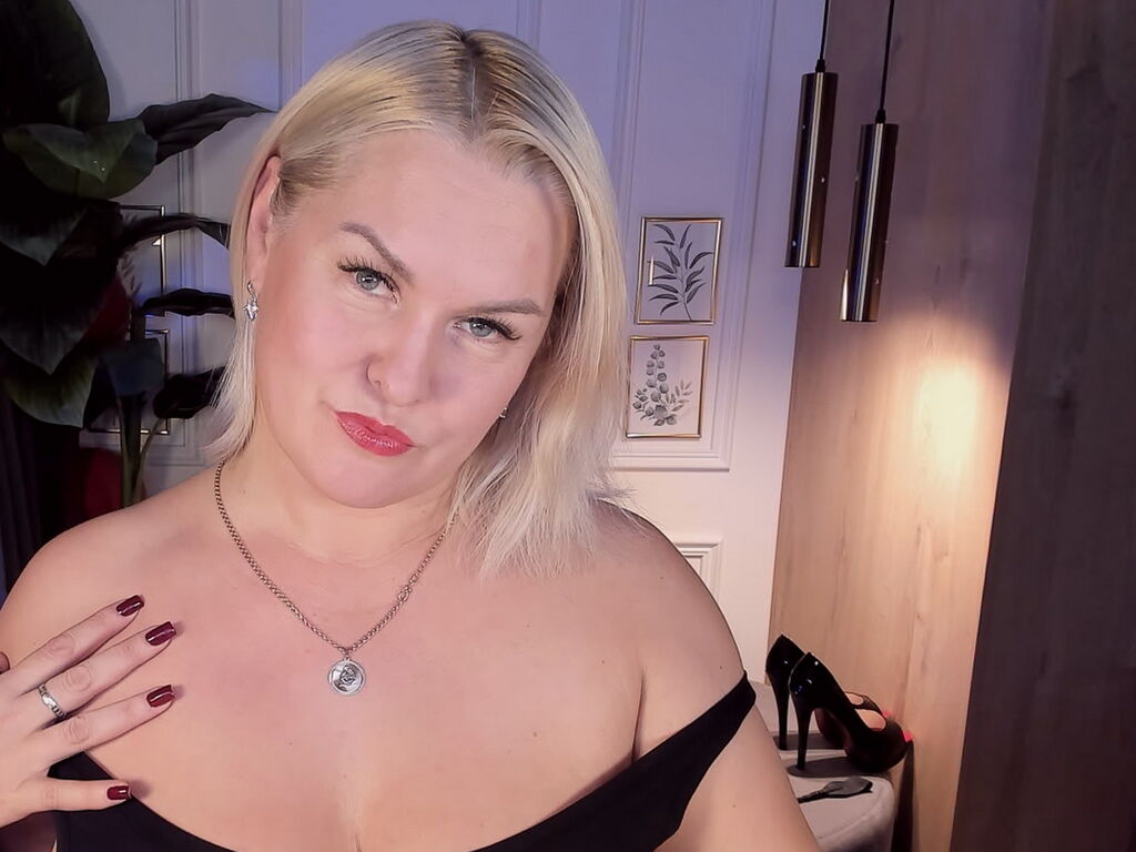 Yolandahailey' profilo - Immagine n°2