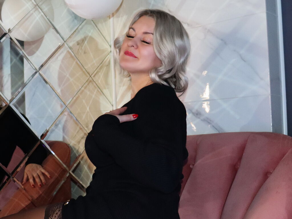 Yolandahailey' profilo - Immagine n°2