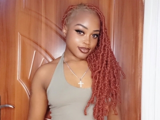 Webcam sex con Yolandamodel