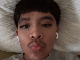 Sexo por webcam con Youngfemboy4200