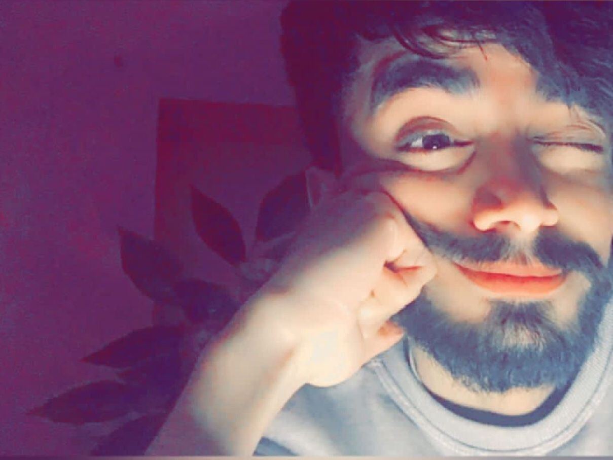 Yourdesirehere's profile - Image n°0