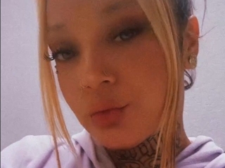 Live Sex Yournaughtybunny